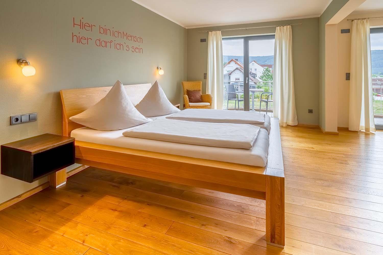 Main-Vinotel Weingut Helmstetter ビュルクシュタット エクステリア 写真